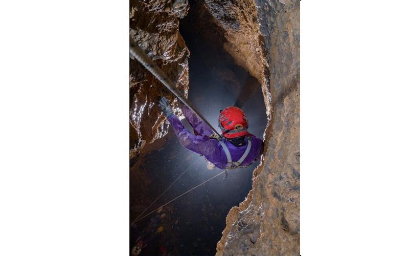 Spéléologie à la Grotte de la Verna