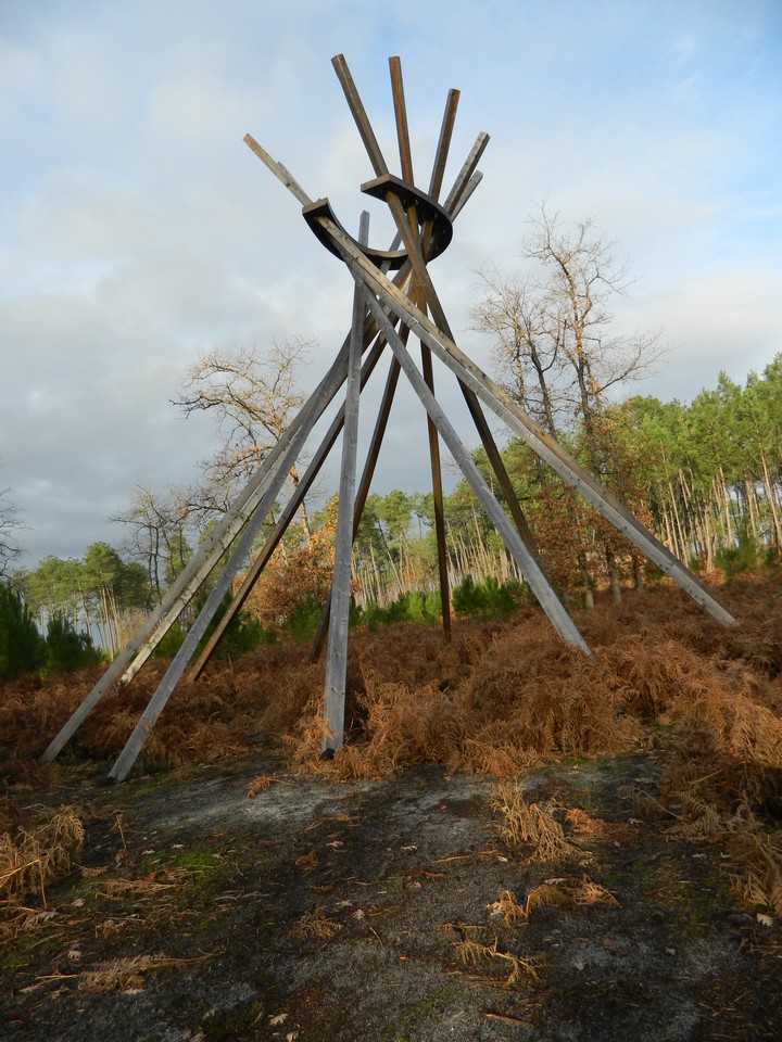 La Forêt d'Art Contemporain : Coeur Chaud Bois d'Aquitaine, oeuvre n°01, Arue - photo 2