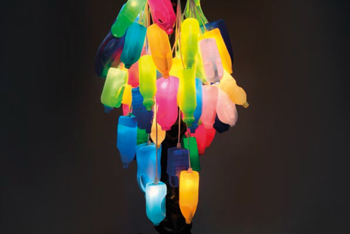 Atelier famille "ça brille dans le noir"