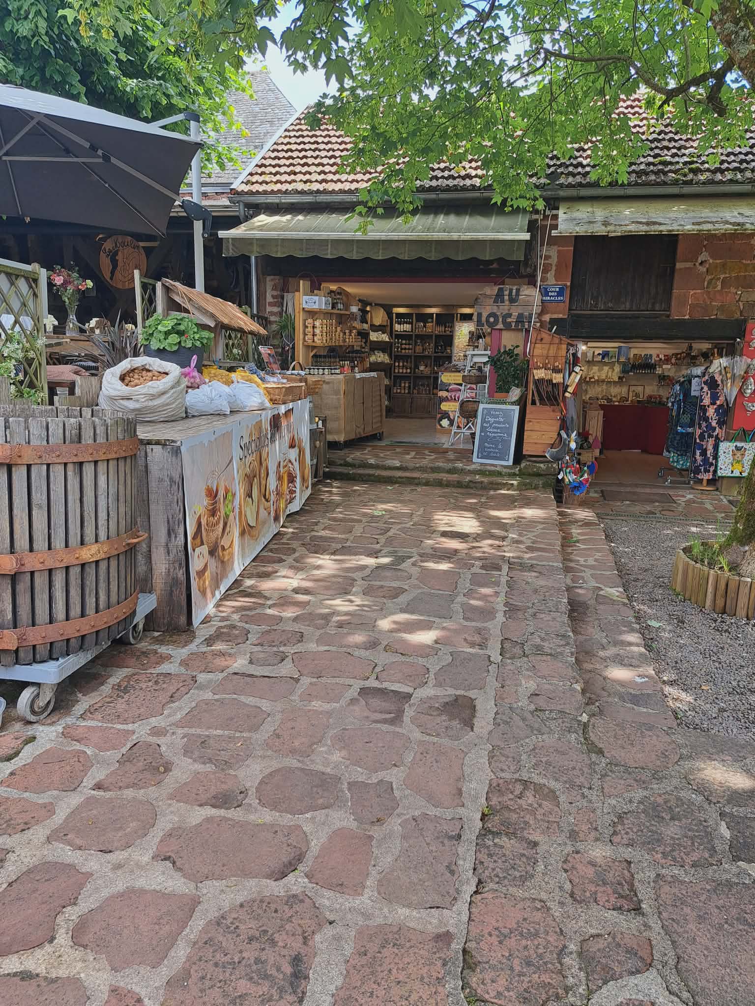 Au Local