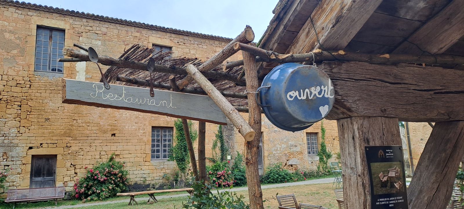 Restaurant de l'auberge de Cadouin