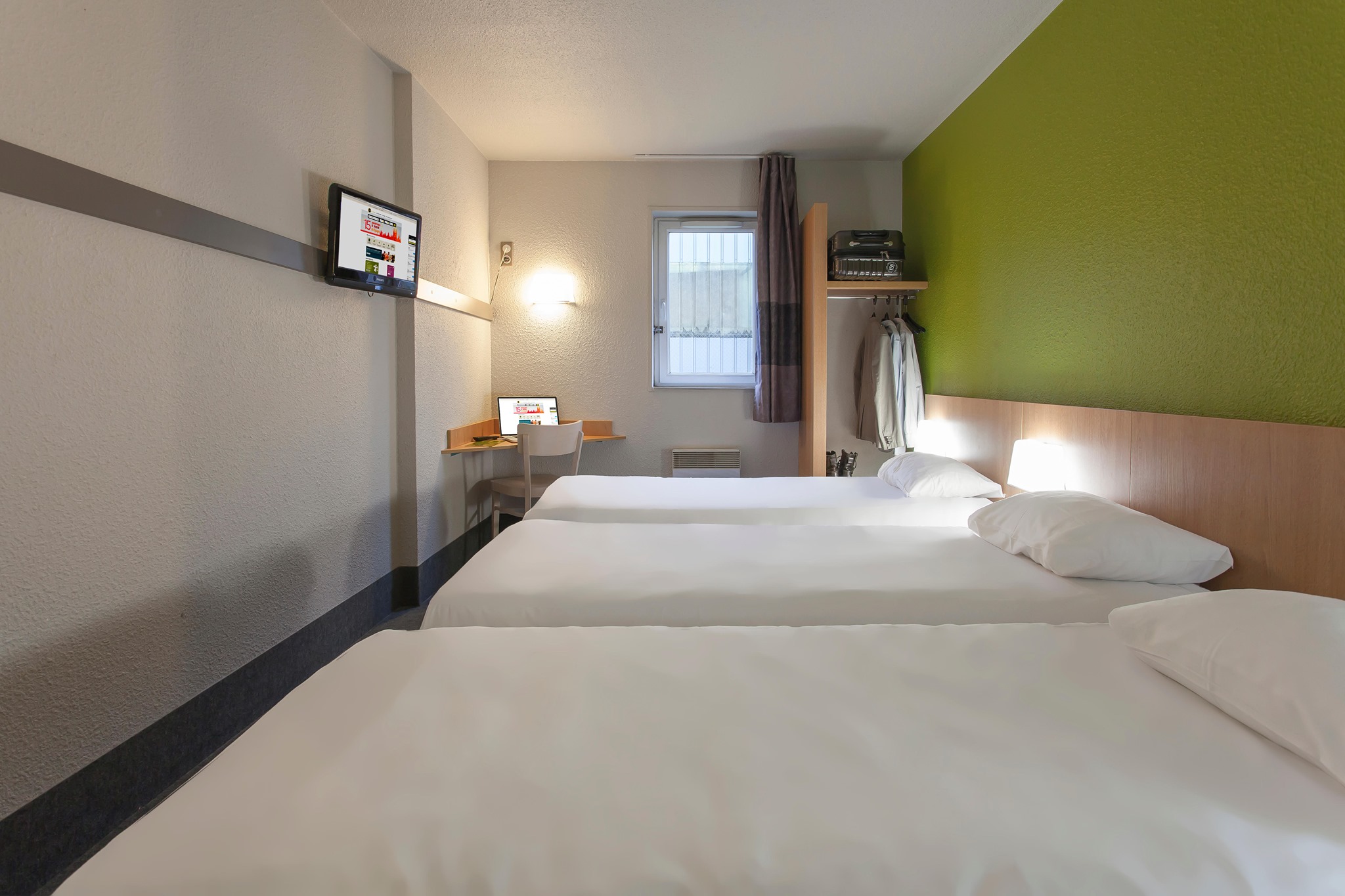 Hôtel B&B Poitiers 1 Futuroscope - photo 3