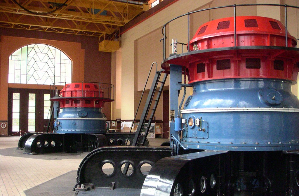 Barrage de Marèges, Liginiac