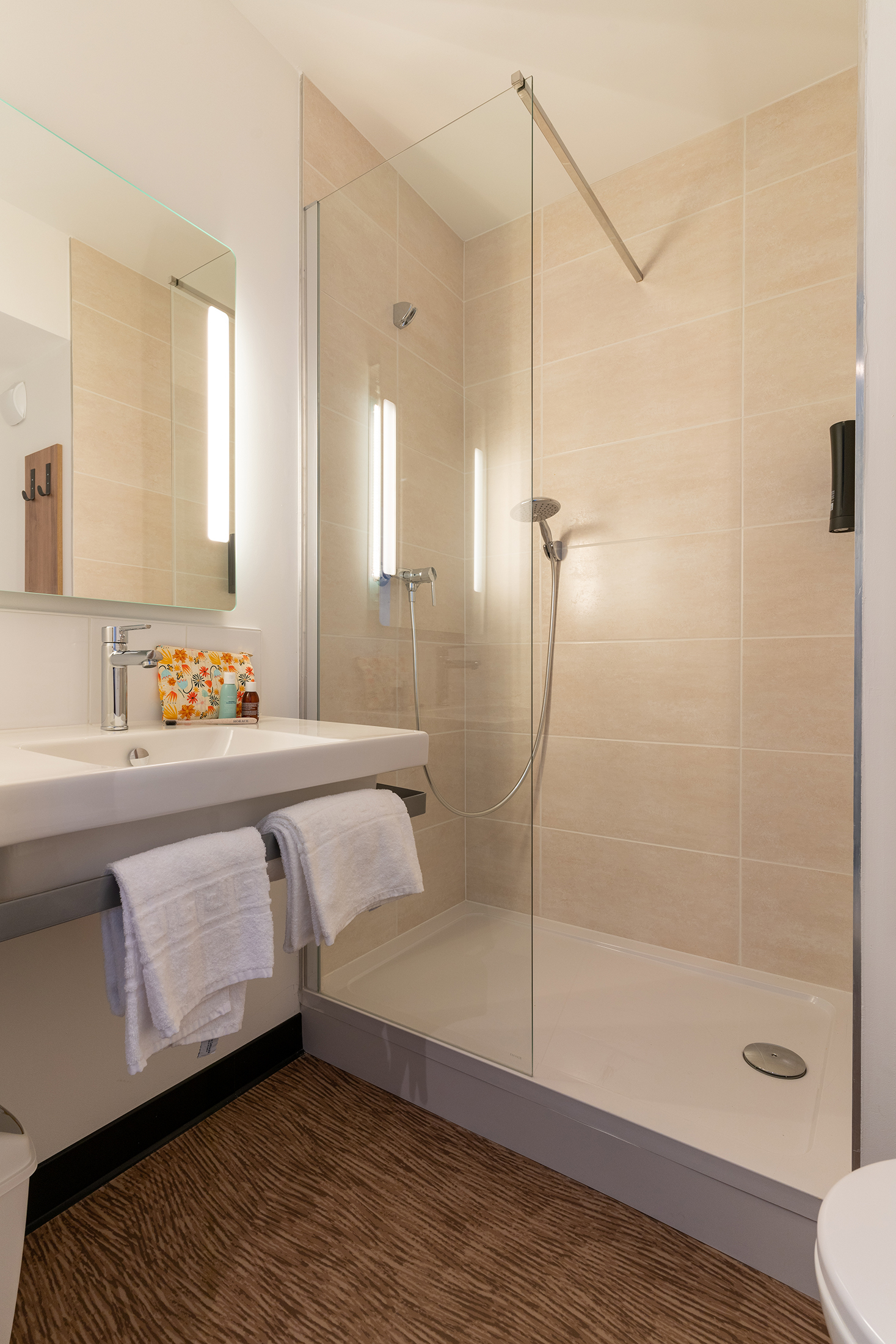 Hôtel B&B Poitiers Aéroport - photo 3