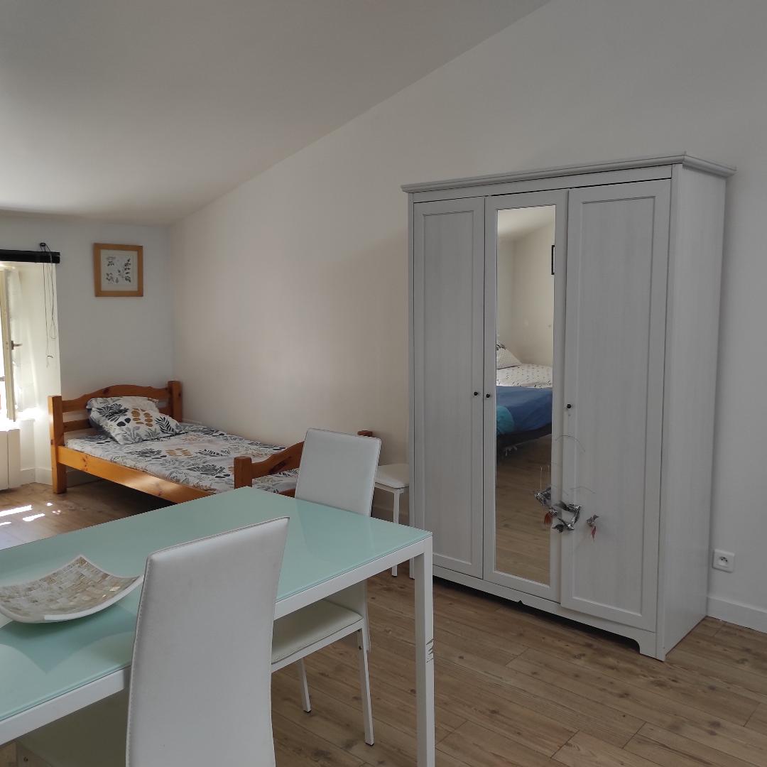 Chez Florence, Montrol-Sénard