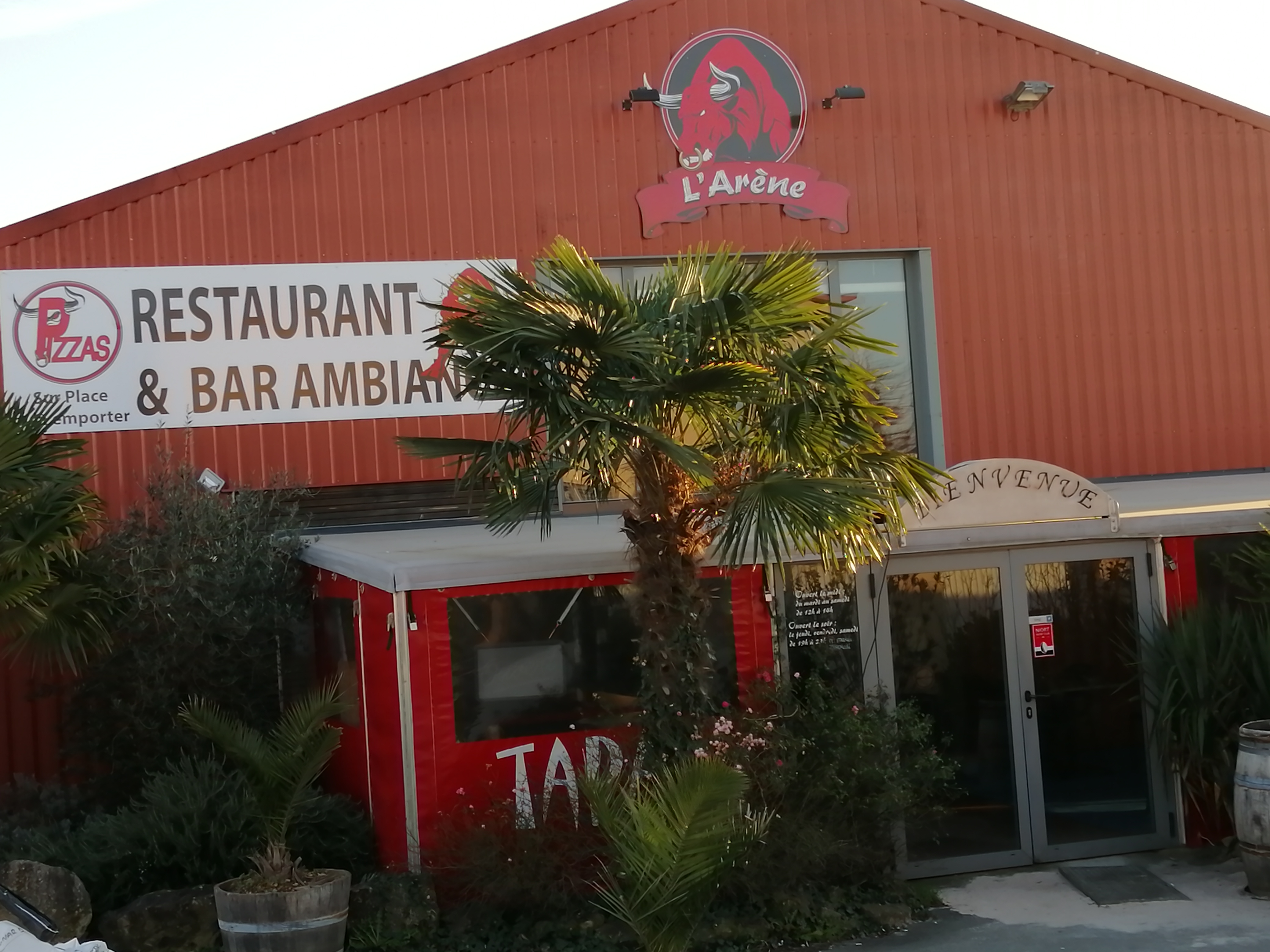 Restaurant-pizerria "L'Arène"