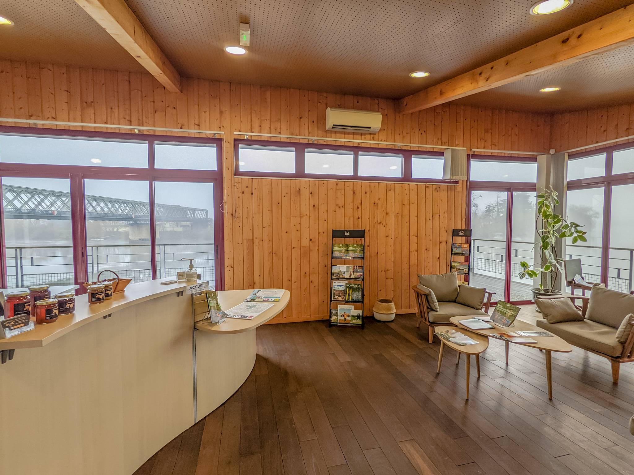 Bureau d'Information Touristique de Branne - Office de Tourisme Castillon-Pujols — photo 3