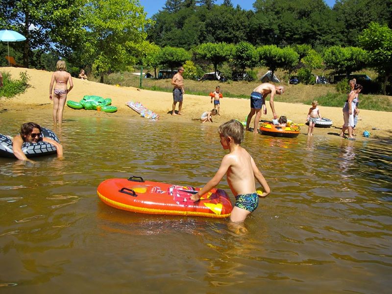 Camping La Chatonnière, Jumilhac-le-Grand - photo 8