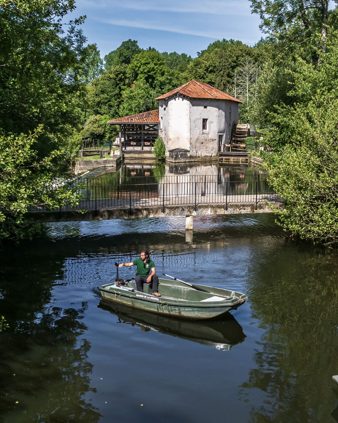 Promenades en barque sur la Dronne - photo 5