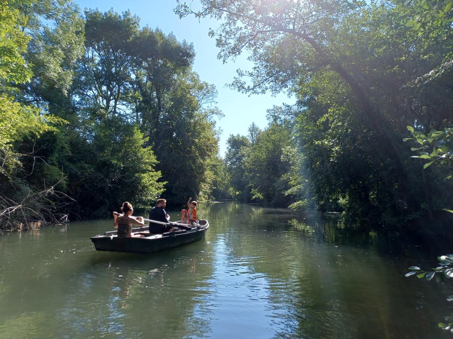Promenades en barque sur la Dronne