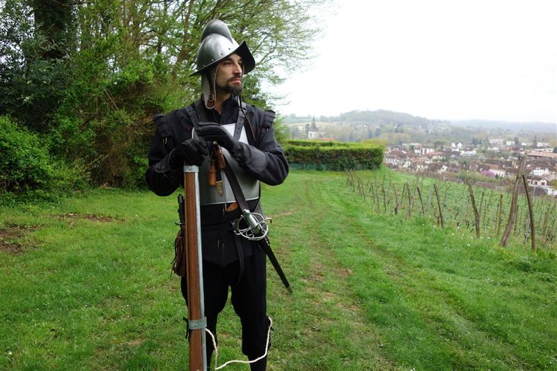 Visite guidée - Orthez et les guerres de religion contés par le Baron d'Arros