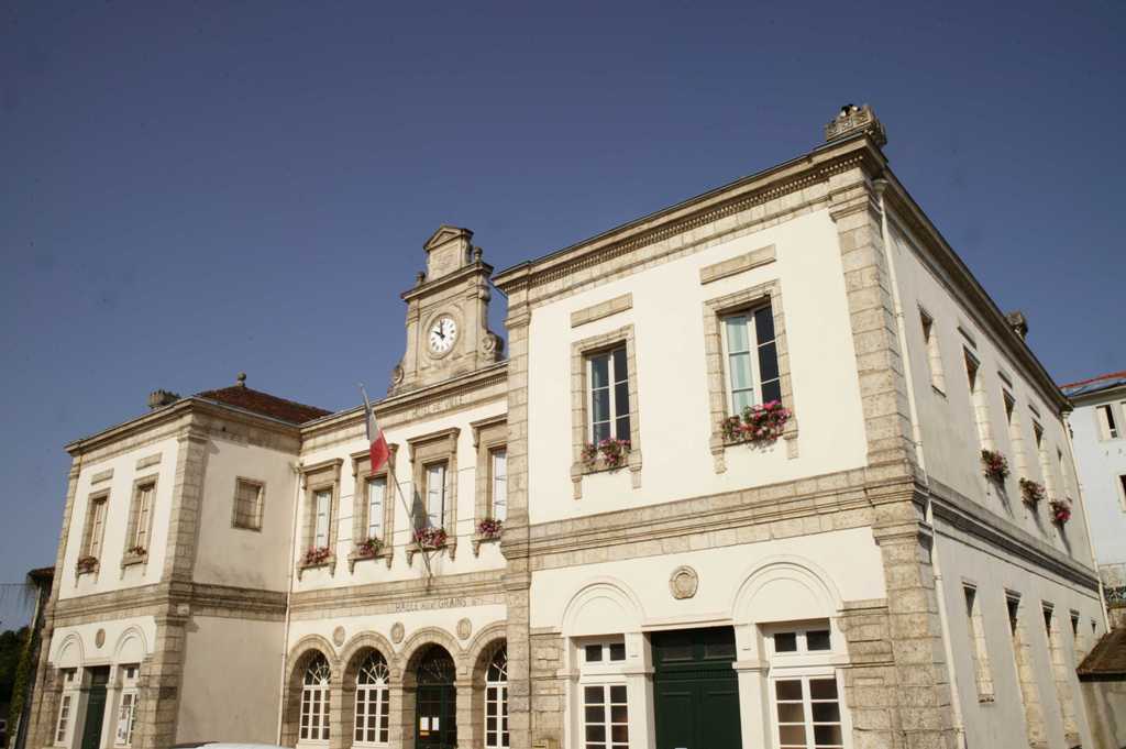 La balade de Maïté : La bastide de Montfort-en-Chalosse