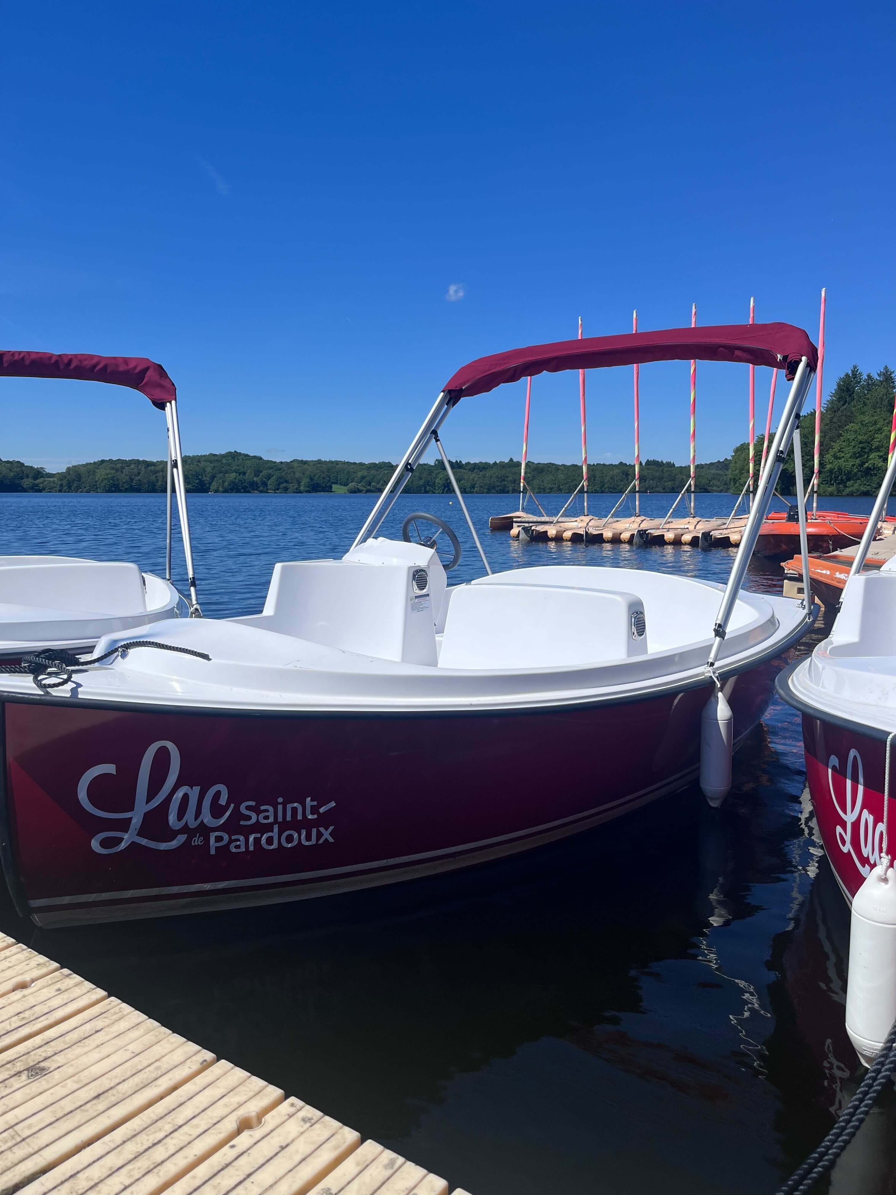 Location bateau à moteur électrique
