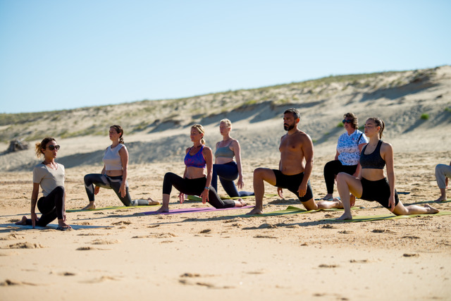 Beach Yoga — visuel événement