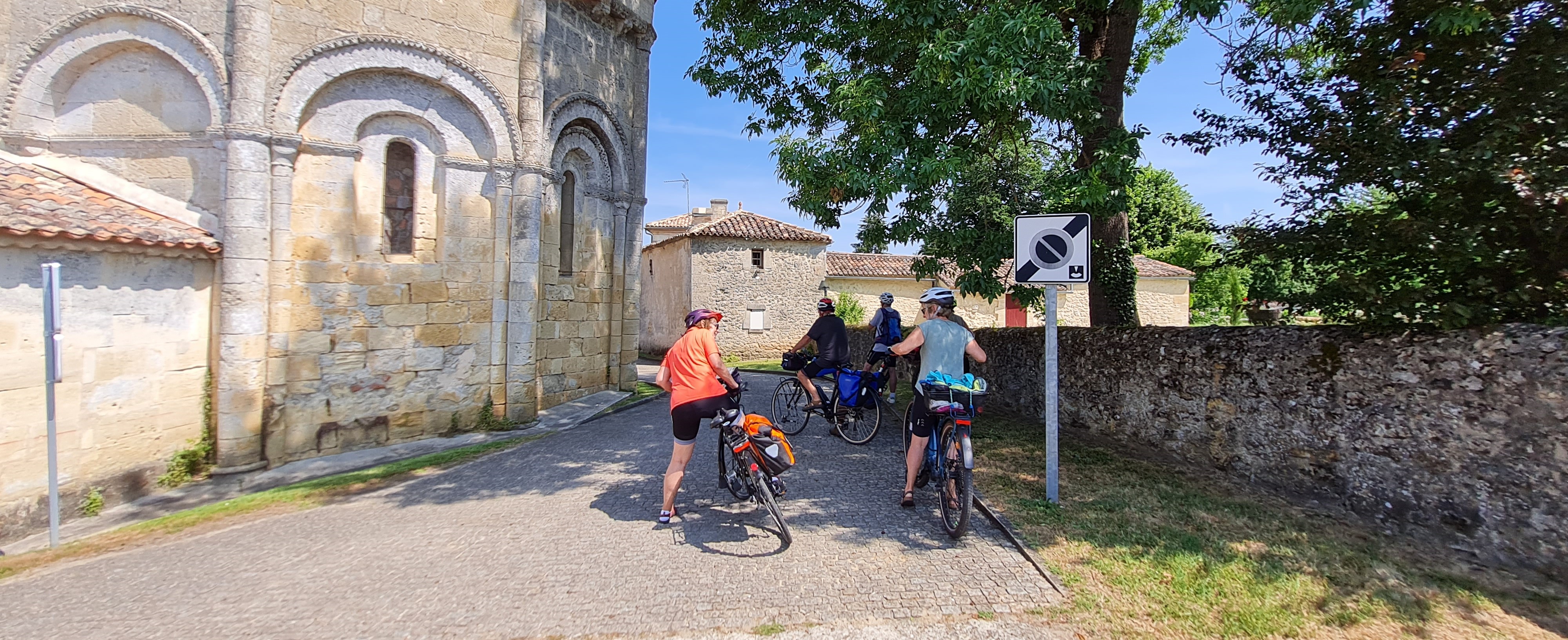 De Branne à Bellefond