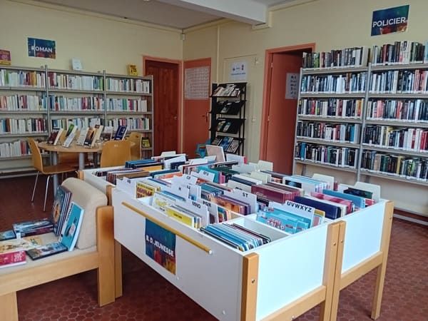Bibliothèque Castillonnès, Castillonnès - photo 3