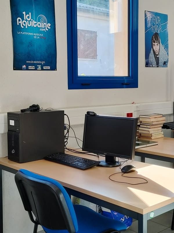 Bibliothèque de Monbahus, Monbahus - photo 2
