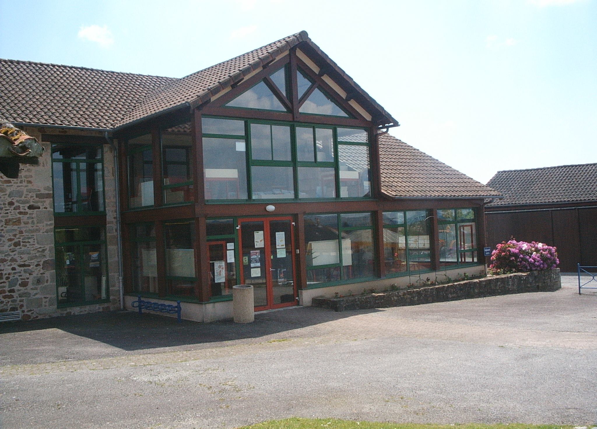 Bibliothèque médiathèque municipale de Saint-Just-le-Martel, Saint-Just-le-Martel - photo 2