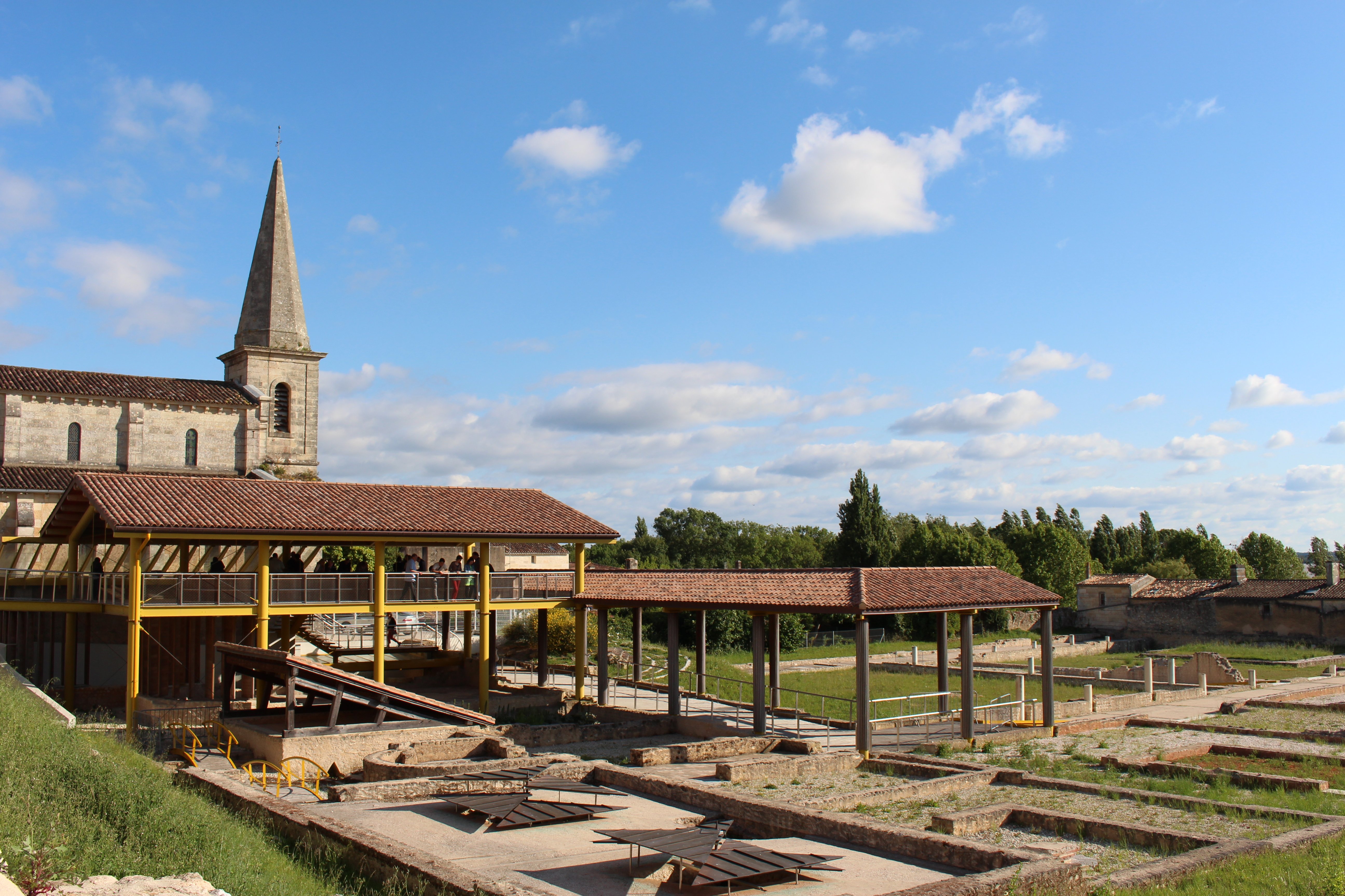 Balade en petit train touristique + visite des villas gallo romaines (Enfant 8-12 ans)