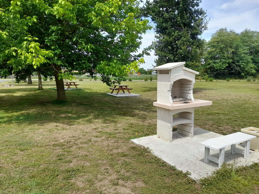 Aire de pique-nique de Saint-Martin-de-Mâcon