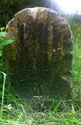 Borne kilométrique, Tartas