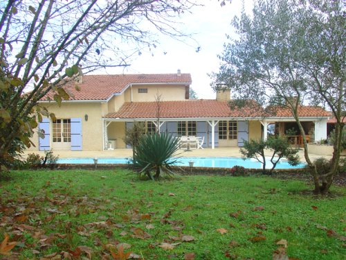 Madame Martine BOUQUEY