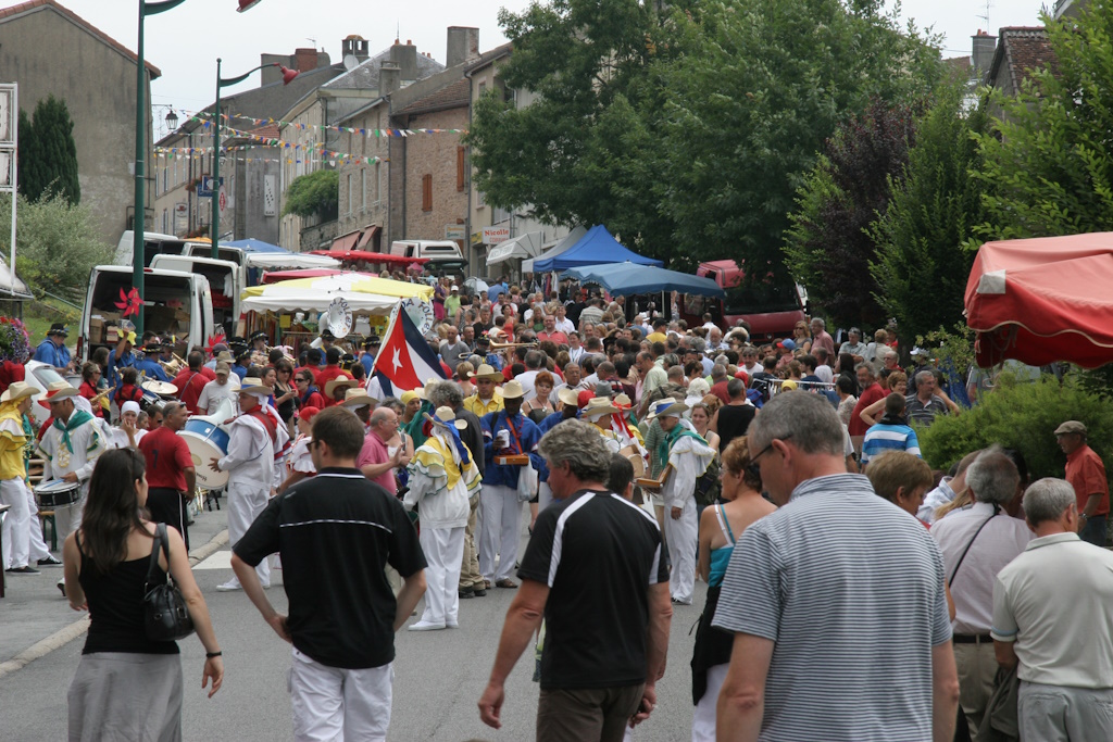 Festival des Bandafolie’s - Brocante, défilés, clôture, Bessines-sur-Gartempe - photo 2