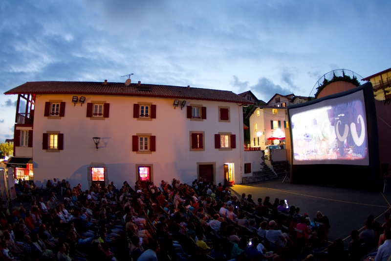 Cinéma en plein air - "Un petit truc en plus"