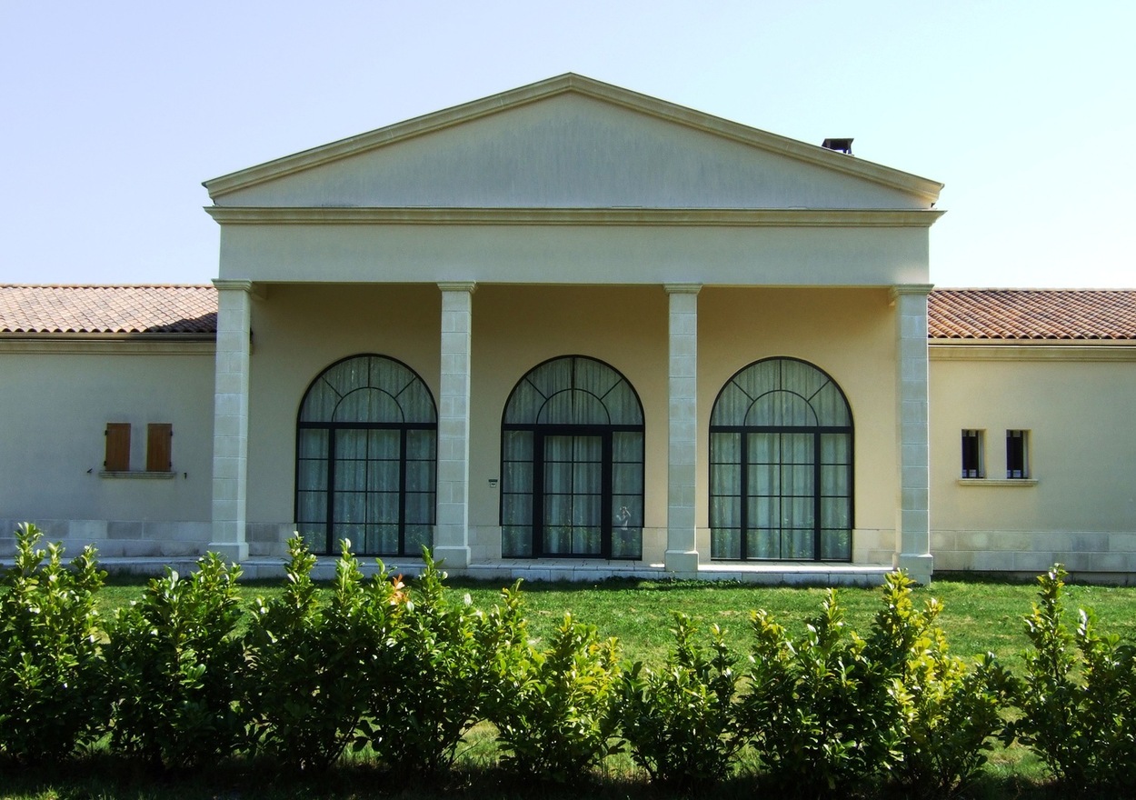 Châteaux Lalaudey et Pomeys - photo 2