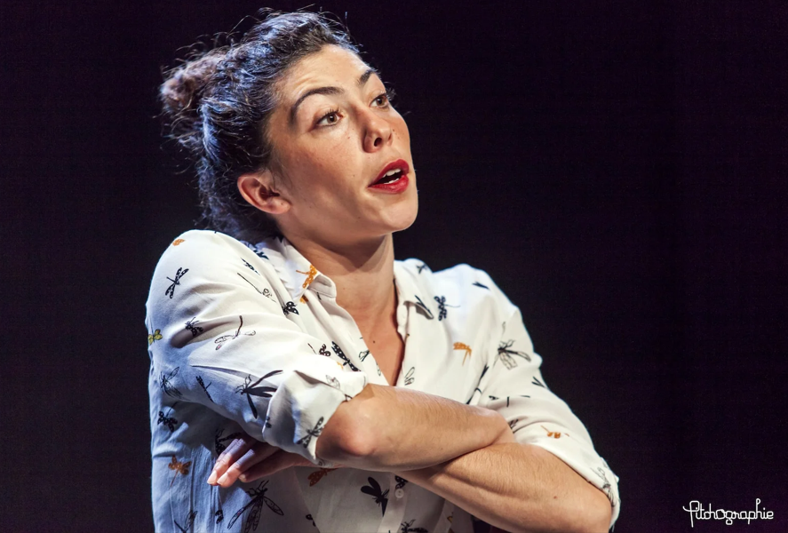 L'émoi des Mots : COMPAGNIE Mmm La famille vient en mangeant