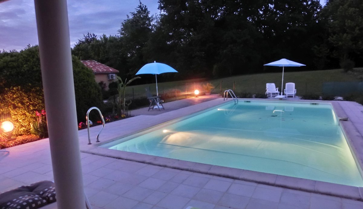 Gîtes La Bakénia - Nissou, Villeneuve-sur-Lot