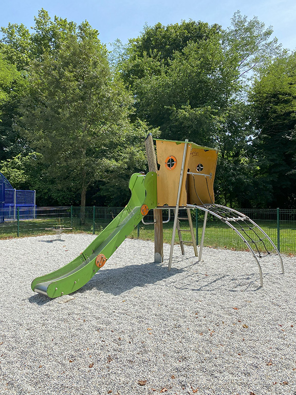 Aire de jeux pour enfants - photo 2