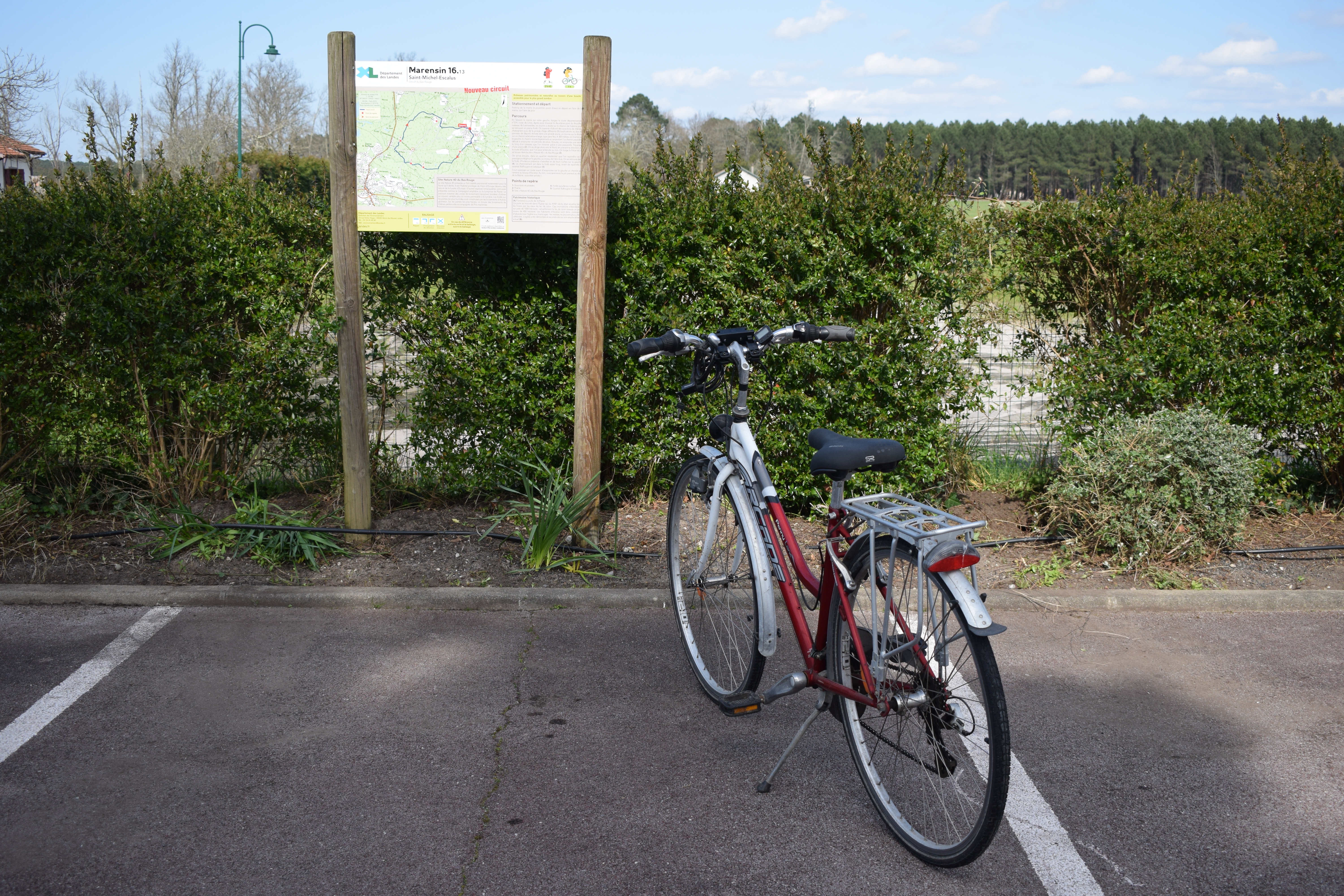 A Saint-Michel-Escalus, circuit du Bas-Rouge, Saint-Michel-Escalus