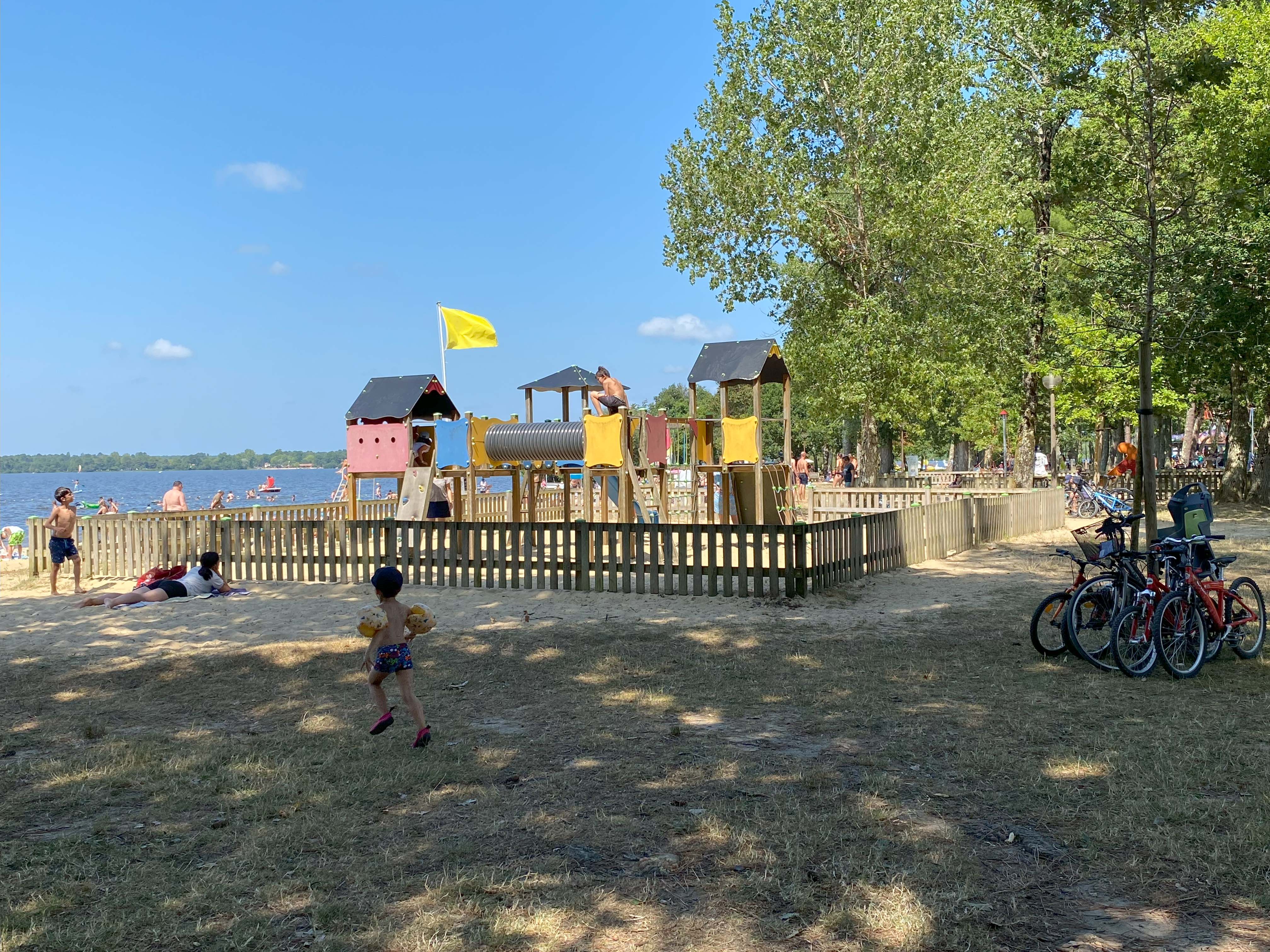 Aire de jeux pour enfants - photo 3