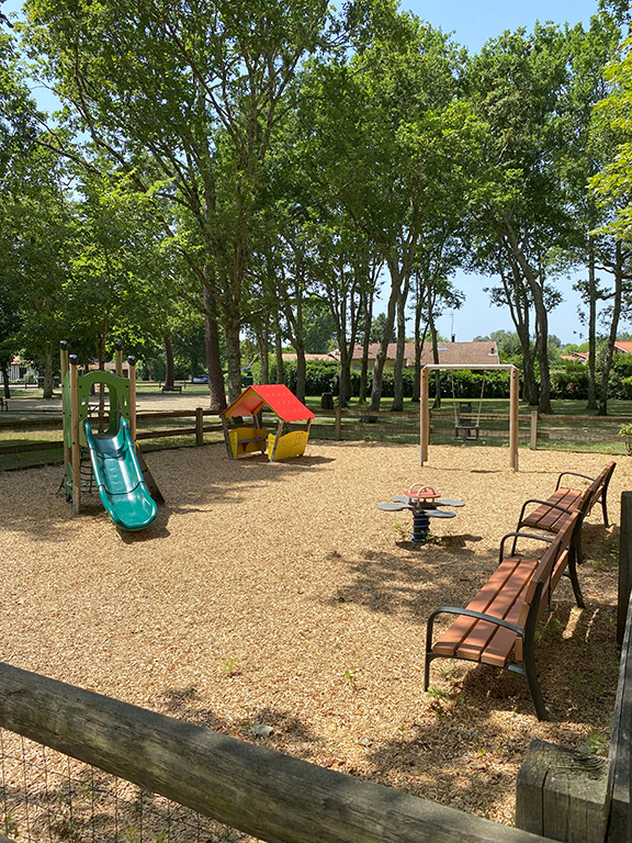 Aire de jeux pour enfants, Linxe