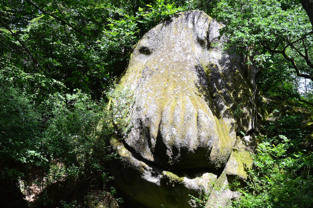 Sentier des pierres à légendes, Compreignac - photo 2
