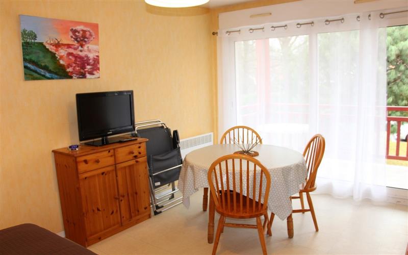 Location 27 Cadepond