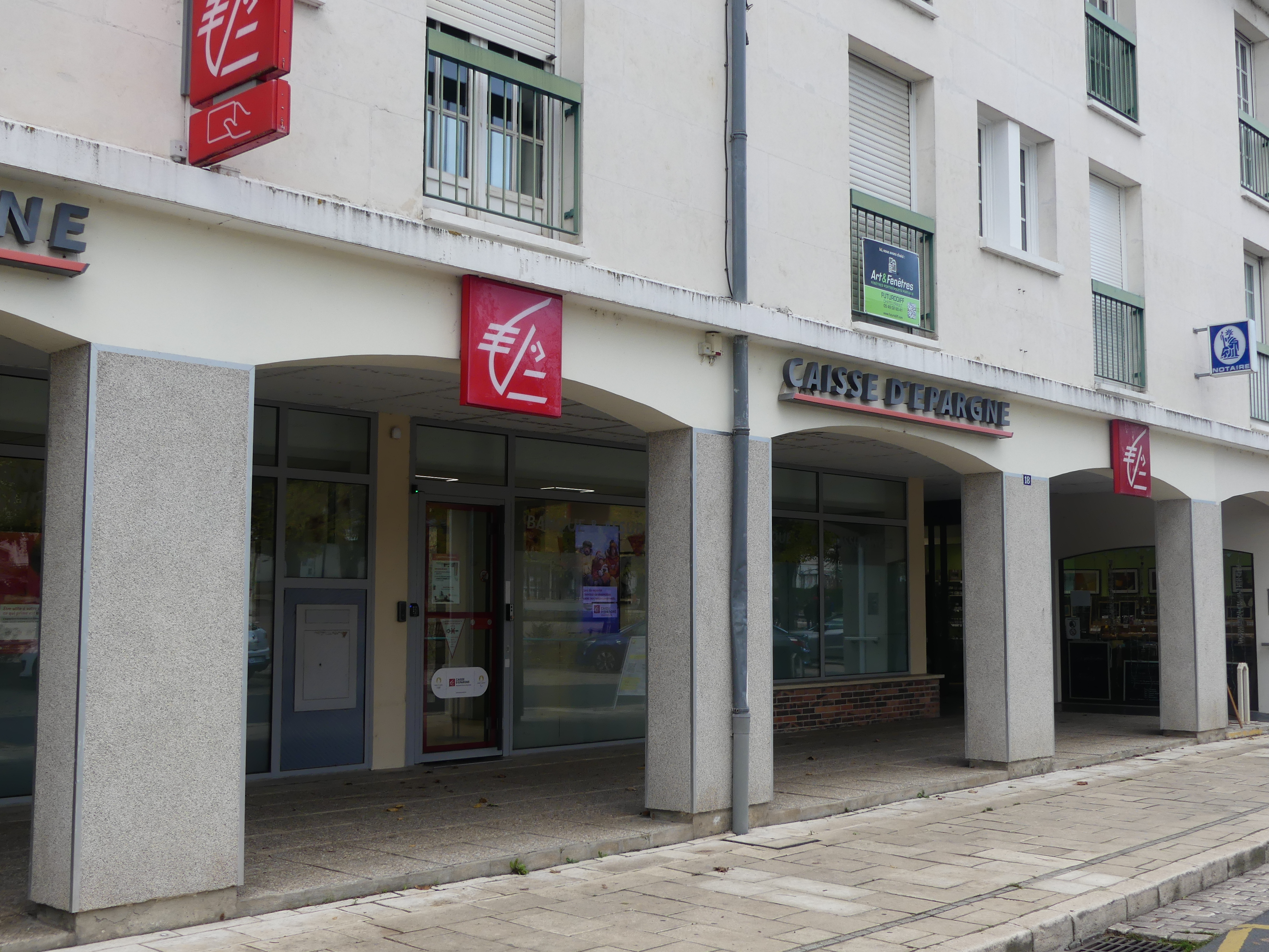 Caisse d'Epargne — photo 2