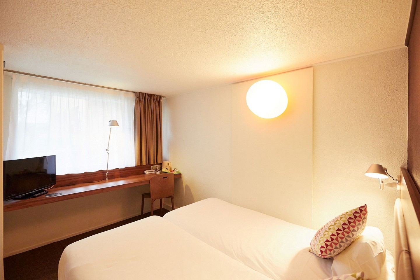 Hôtel Campanile - photo 4