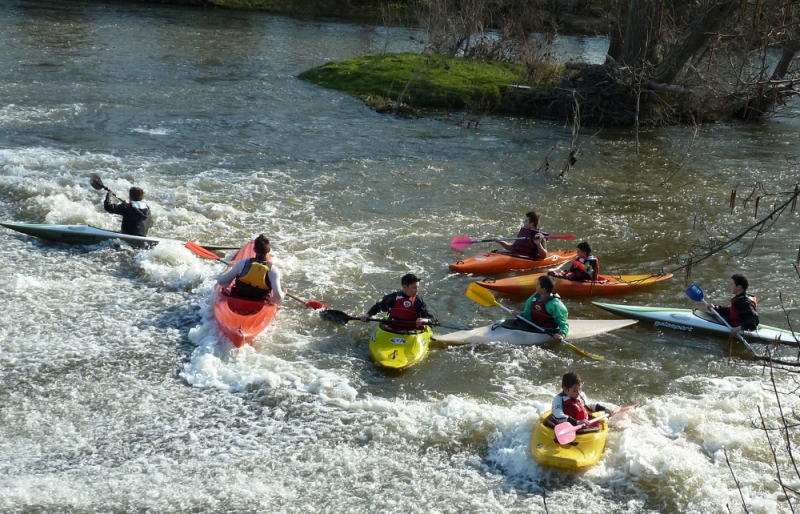 Stages jeunes canoë-kayak, Neuvic - photo 4