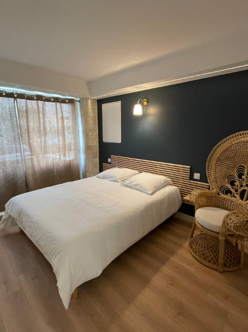 Le saint G airbnb, Augé