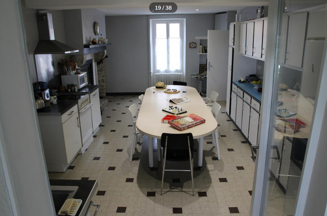 La Maison Blanche et bleue