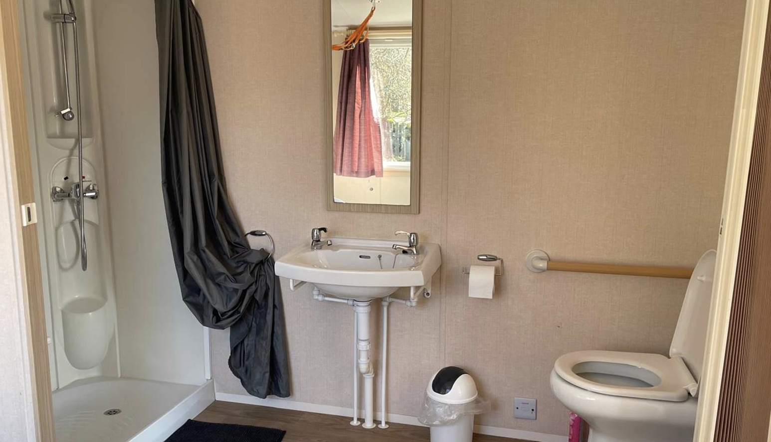 Mobil-home (accessible PMR) Roue d'escampette, Champagnat - photo 2