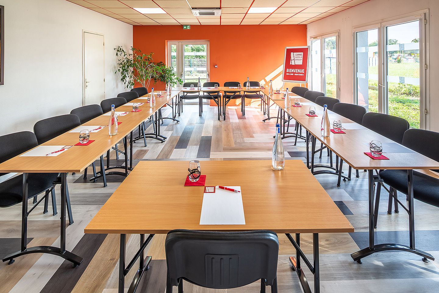 Salle de réunion et réception, au Carré Pau Airport Hôtel