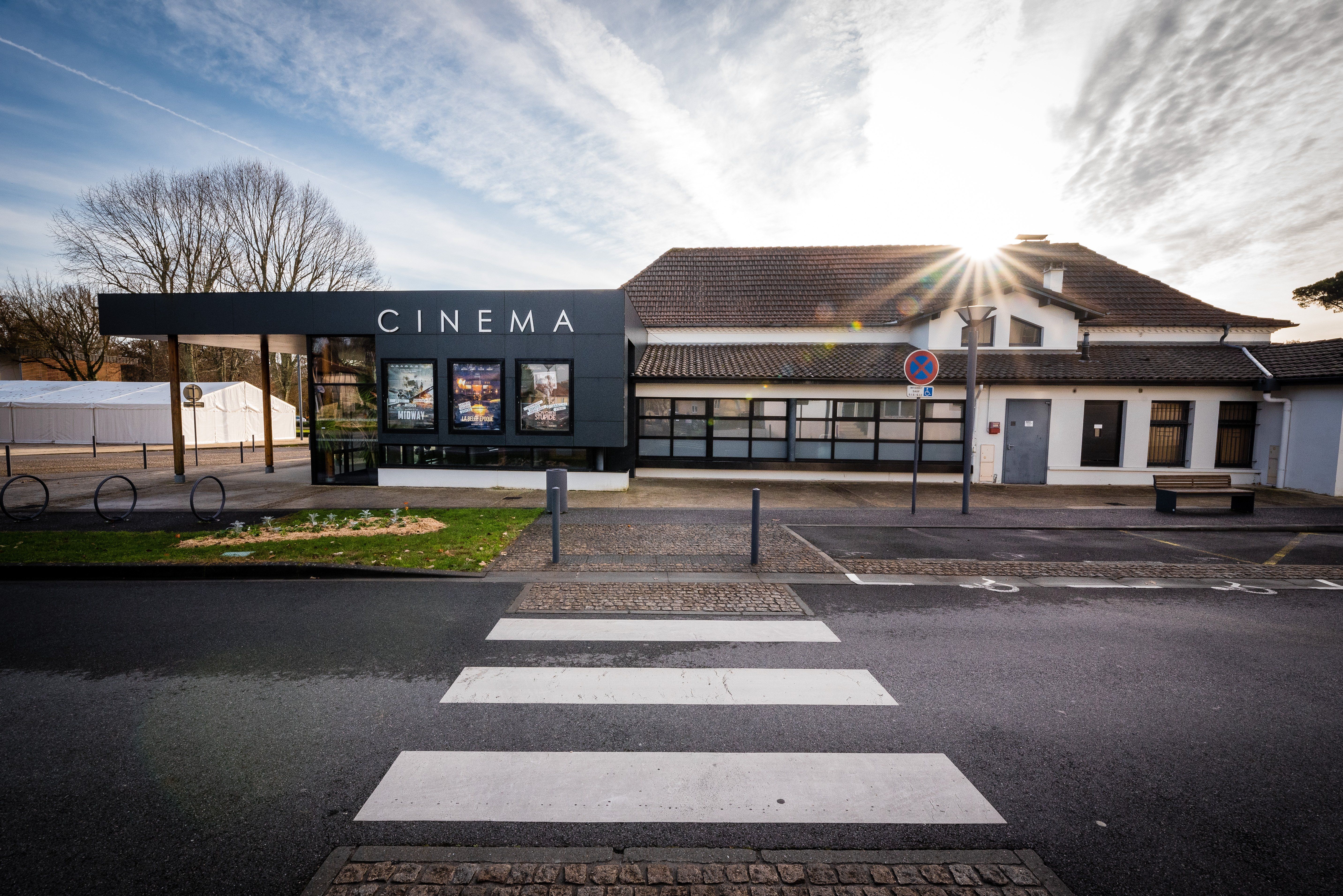 Cinéma Le Kursaal, Castets - photo 2