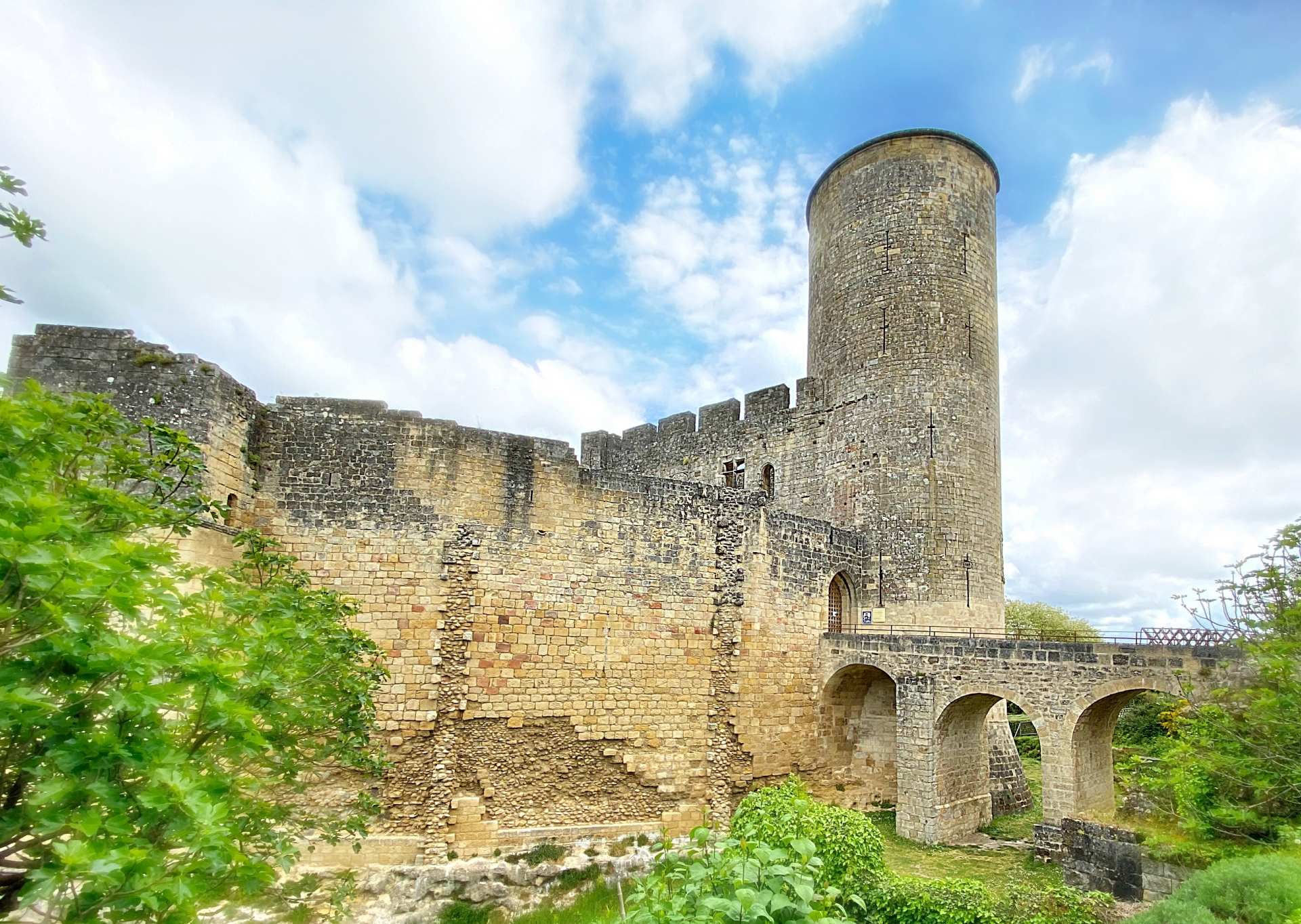 Château de Rauzan, Rauzan
