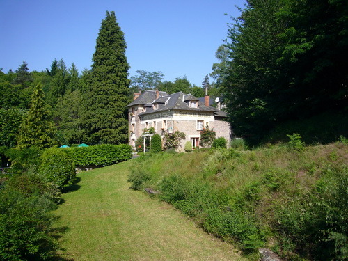 Le Saut de la Bergère — Casas de huéspedes & B&B à Corrèze