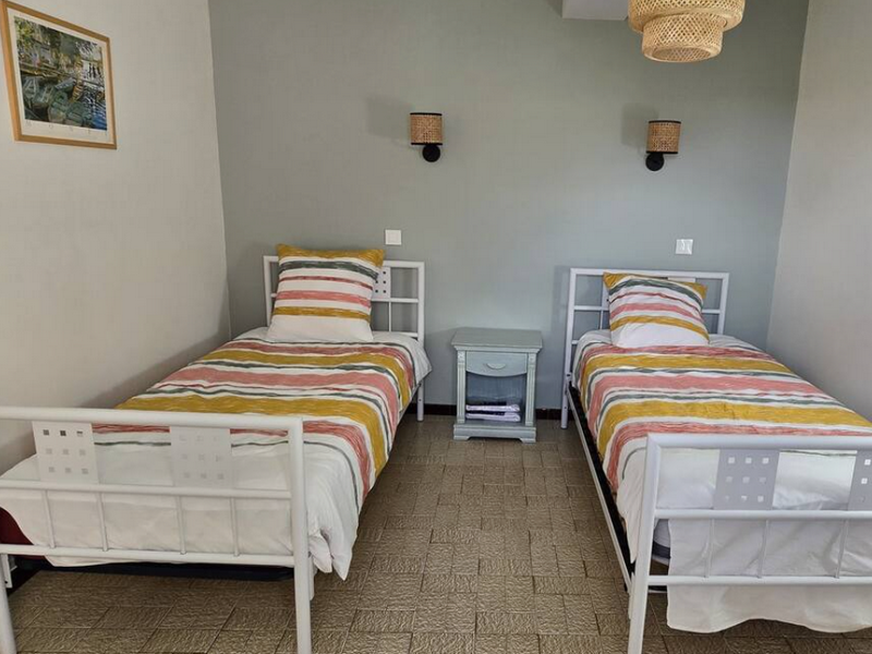 Peyron, Larbey - photo 9