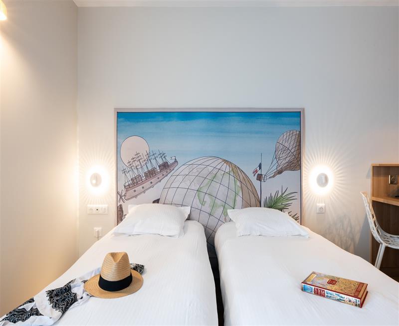 Hôtel Jules Verne signature collection by best western