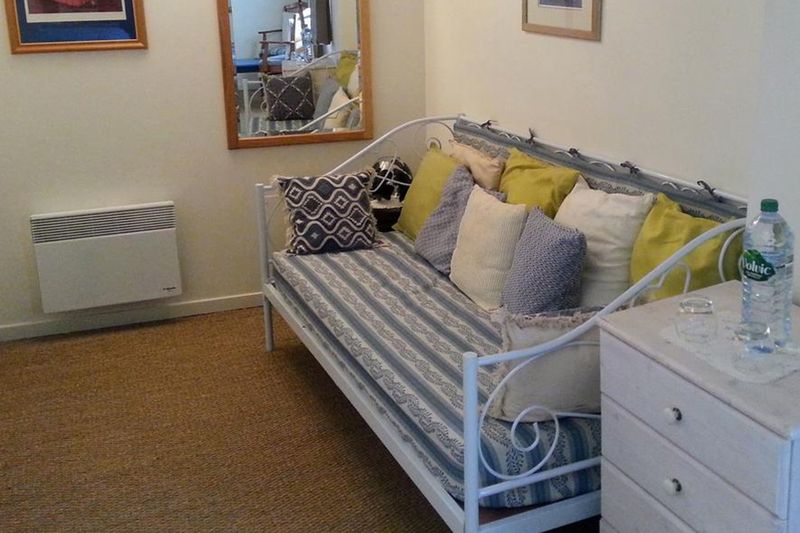 Mme Suzanne TOMENSON, Plaine-et-Vallées - photo 3